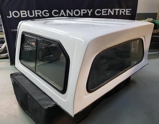 Mahindra Bolero DC White Beekman canopy in very good condition