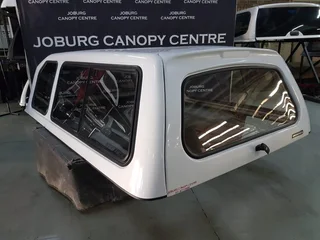 Isuzu 2022-2025 LWB Highline White Beekman canopy