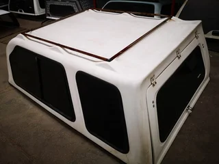 Isuzu 05 Lwb Hiline White SA canopy for sale