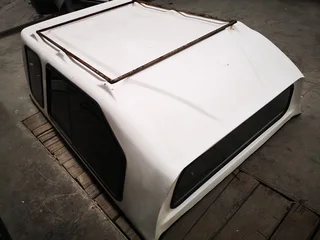 Isuzu 05 Lwb Hiline White SA canopy for sale