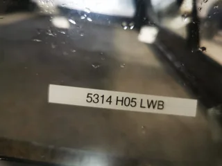 Hilux 05 LWB White  Club canopy for sale