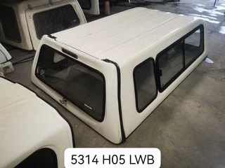 Hilux 05 LWB White  Club canopy for sale