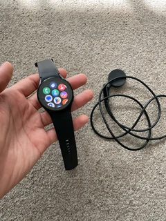 Samsung Galaxy Watch 5 40mm Good condition with charger
