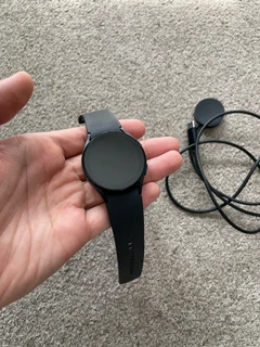 Samsung Galaxy Watch 5 40mm Good condition with charger