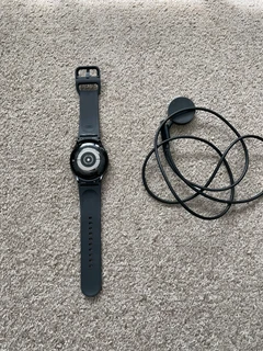 Samsung Galaxy Watch 5 40mm Good condition with charger