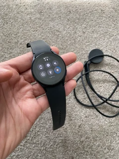 Samsung Galaxy Watch 5 40mm Good condition with charger