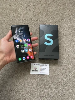 Samsung S22 Ultra 5G 256gb Dual SIM 12gb ram Good condition with box