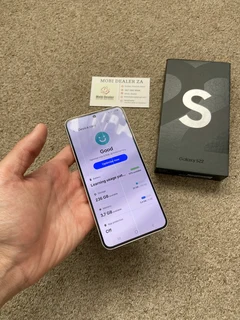 Samsung S22 5G 256gb Dual SIM with box and 2 green lines on screen