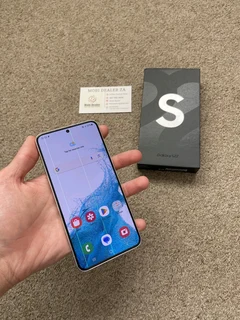 Samsung S22 5G 256gb Dual SIM with box and 2 green lines on screen