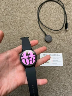 Samsung galaxy watch 6 40mm excellent condition with charger