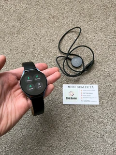 Samsung galaxy watch 5 44mm good condition with charger