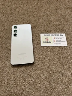 Samsung S24 256gb Dual sim 8gb ram Immaculate condition like new