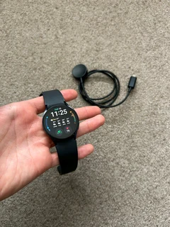 Samsung Galaxy Watch 6 40mm Excellent condition with charger