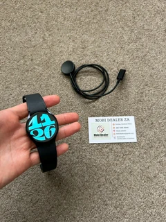Samsung Galaxy Watch 6 40mm Excellent condition with charger