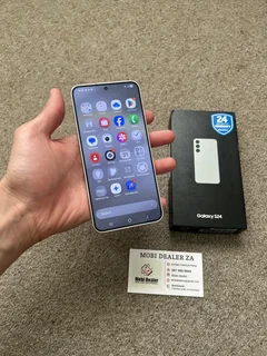 Samsung S24 128gb Dual sim 8gb ram Immaculate condition like new with box and cable