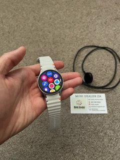Samsung Galaxy Watch 7 BT 40mm  with charger Immaculate condition