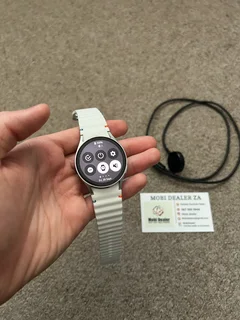 Samsung Galaxy Watch 7 BT 40mm  with charger Immaculate condition