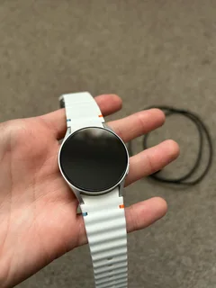 Samsung Galaxy Watch 7 BT 40mm  with charger Immaculate condition