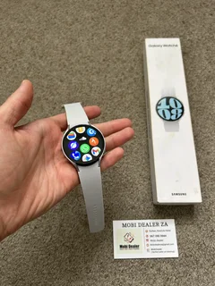 Samsung Watch 6 44mm LTE with box and charger