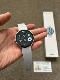 Samsung Watch 6 44mm LTE with box and charger