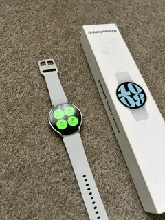 Samsung Watch 6 44mm LTE with box and charger