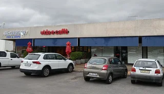 Well-Positioned 95m² Retail Spot in Busy Shopping Centre - Constatiaberg Area