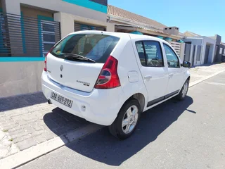 2012 Renault Sandero 1.6
