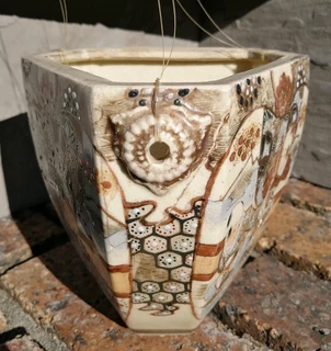 Rare Antique Satsuma Hanging Vase unusual Triangular style