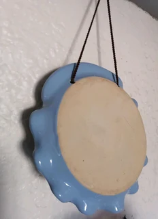 Rare find* Hanging Ruffled Flower Frog