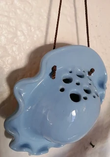 Rare find* Hanging Ruffled Flower Frog