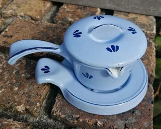 DRU Holland Blue Tulip Cast Iron Butter Sauce Warmer