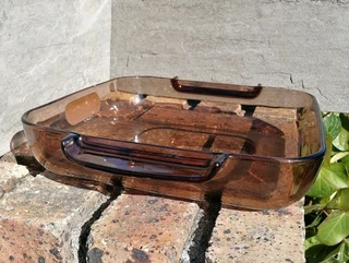 Vintage Rare Pyrex England Amber Square Casserole with &#39;drop&#39; handles