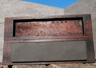 Vtg Combination Sharpening Stone in Wooden Box