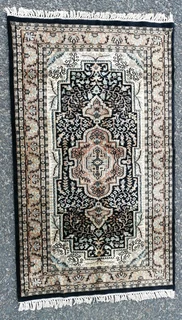 20% Silk Jaipur Hand Knotted 160 x 91 cm