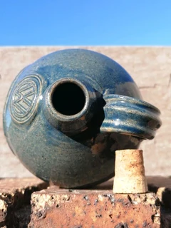 Vtg 1.75 Litre Stoneware corked Bottle VW DIAZ 88