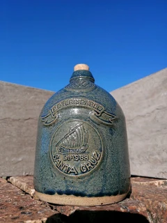 Vtg 1.75 Litre Stoneware corked Bottle VW DIAZ 88