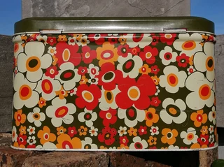 Vtg 70s Floral  Bread Box