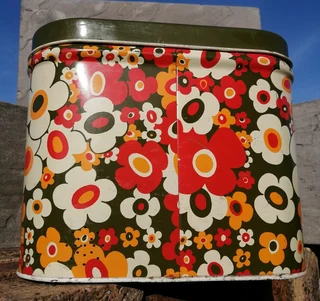 Vtg 70s Floral  Bread Box