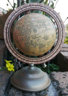 Vtg Classic Desktop mini Globe