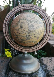 Vtg Classic Desktop mini Globe