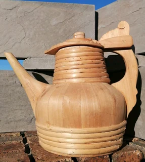 Pipekanne Norway Handcrafted Wood Spout Can