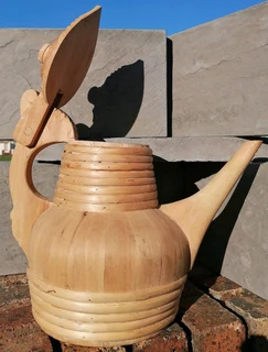 Pipekanne Norway Handcrafted Wood Spout Can