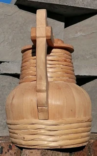 Pipekanne Norway Handcrafted Wood Spout Can