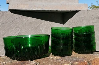 Vtg Arcoroc Emerald Glass complete Set 9pc with extra bowls 1Large 1sml