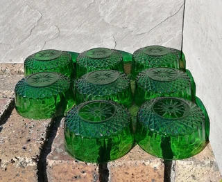 Vtg Arcoroc Emerald Glass complete Set 9pc with extra bowls 1Large 1sml