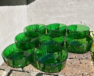 Vtg Arcoroc Emerald Glass complete Set 9pc with extra bowls 1Large 1sml