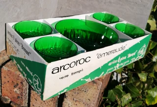 Vtg Arcoroc Emerald Glass complete Set 9pc with extra bowls 1Large 1sml