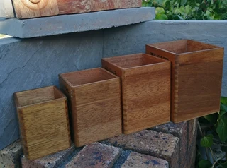 vtg Nesting Cannisters Flour Sugar Tea Coffee