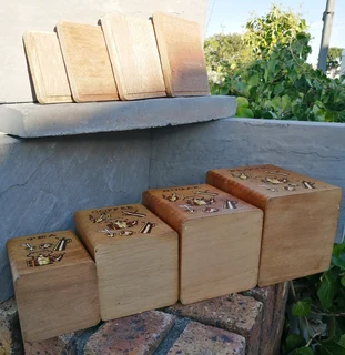 vtg Nesting Cannisters Flour Sugar Tea Coffee