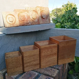 vtg Nesting Cannisters Flour Sugar Tea Coffee